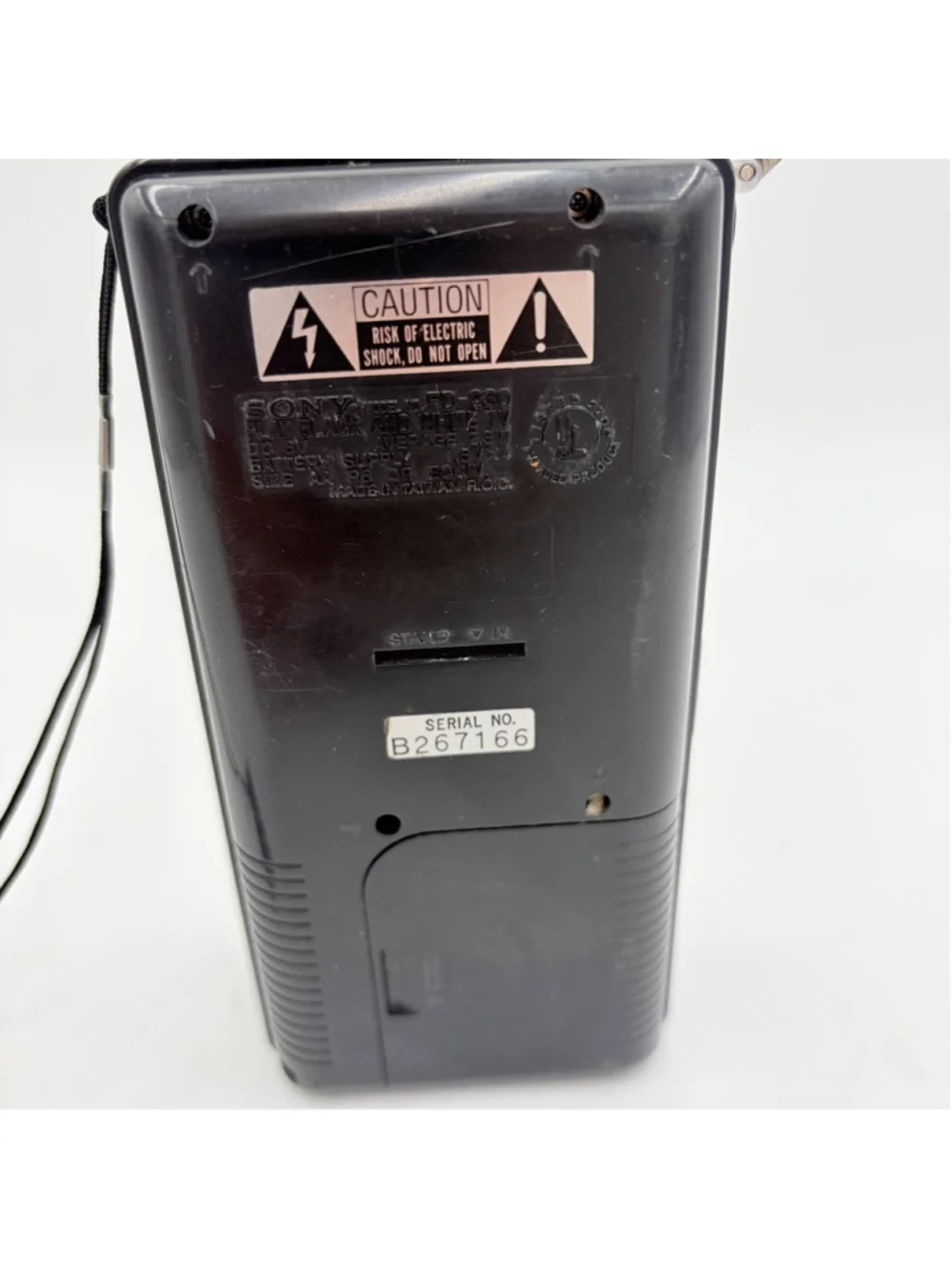SONY WATCHMAN FD-230 2.7” Portable B&W Analog TV 1991 Tested Screen Works